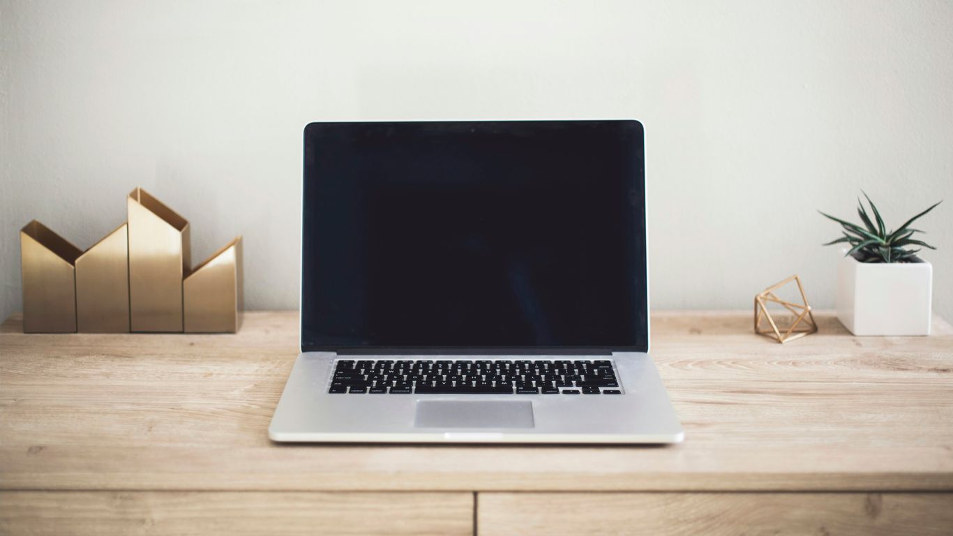 How to find and land your dream social media job on LinkedIn